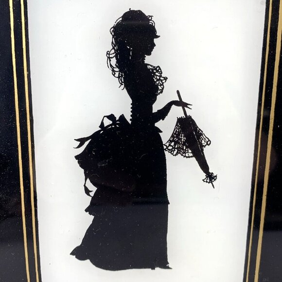 Silhouette Painting on Reverse Domed Glass Pictures of Couple Victorian Lot of 2 - Picture 3 of 8